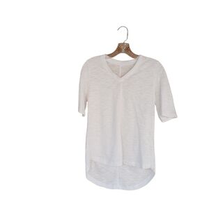 Chico's White V Neck Short Sleeved Tee Shirt XS